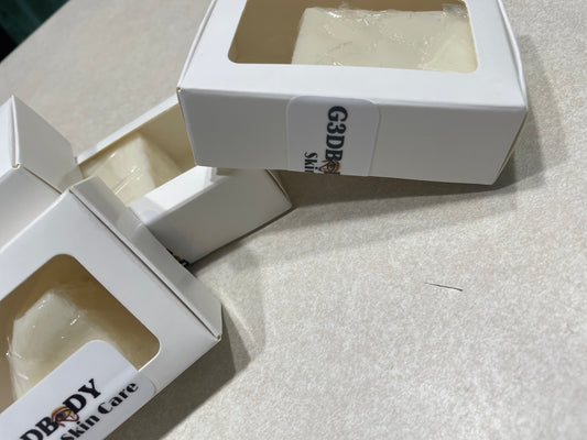 TEATREE OIL & GOAT MILK SOAP